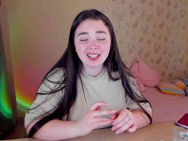 Alicenextdoor webcam