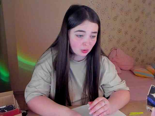 Alicenextdoor webcam