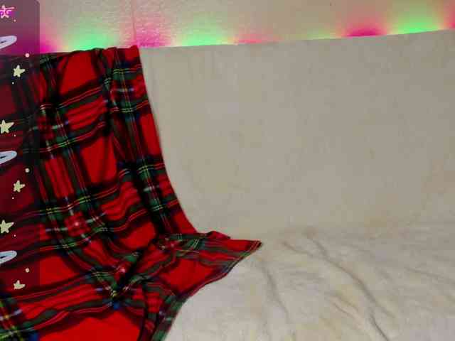 Alicenextdoor webcam