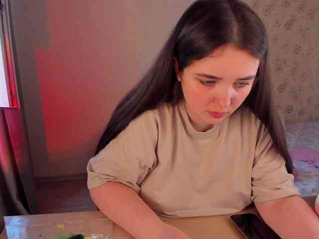 Alicenextdoor webcam