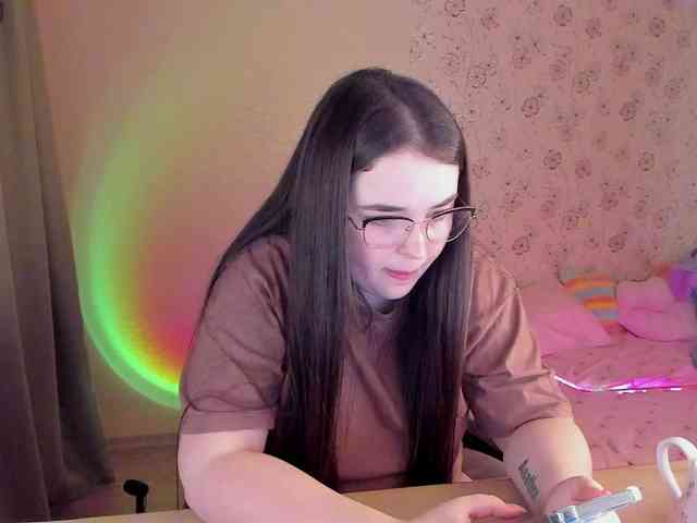 Alicenextdoor webcam