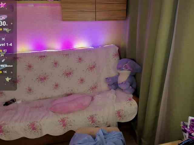 Alicenextdoor webcam