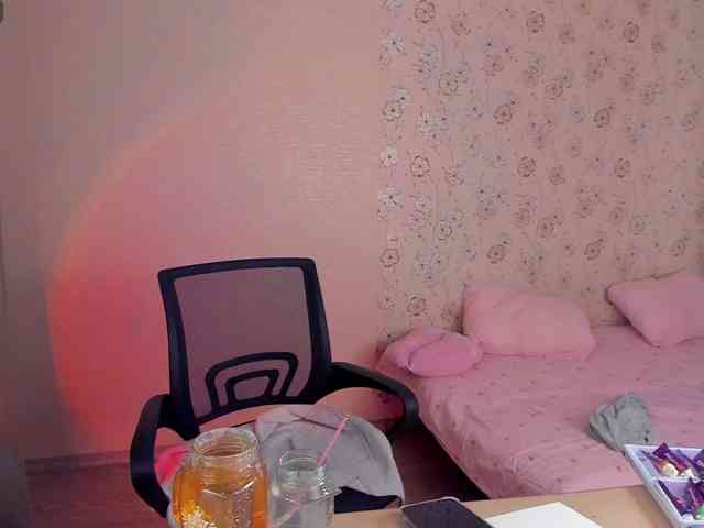 Alicenextdoor webcam