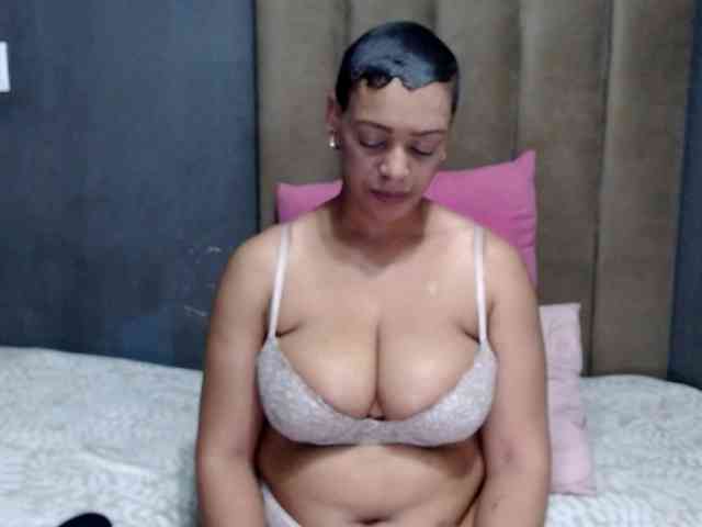 GoddessEmpressxxx1 webcam