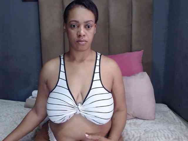 GoddessEmpressxxx1 webcam