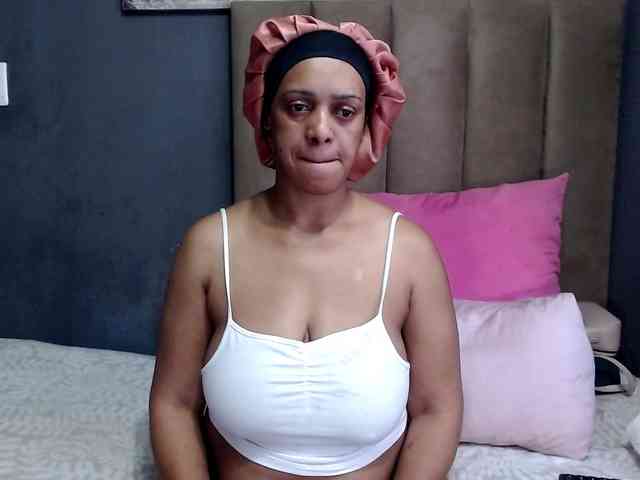 GoddessEmpressxxx1 webcam