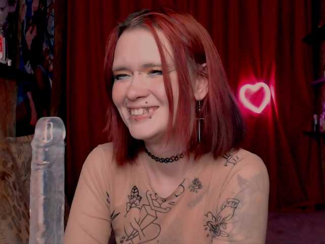 Velvet-and-Venom's BongaCams show and profile