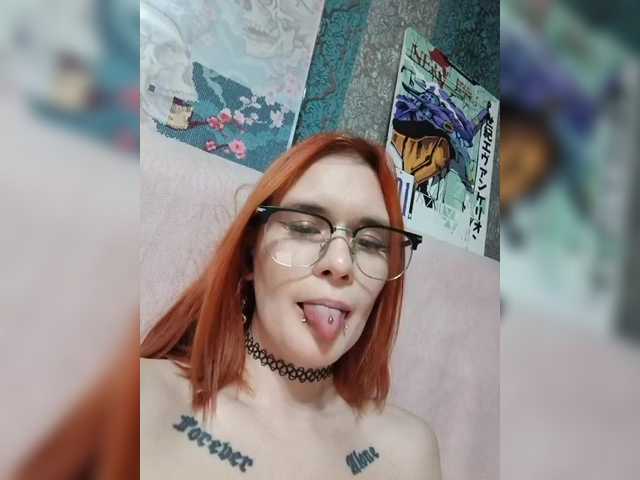 Velvet-and-Venom's BongaCams show and profile