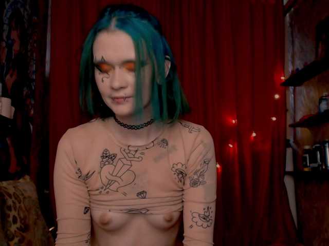 Velvet-and-Venom's BongaCams show and profile