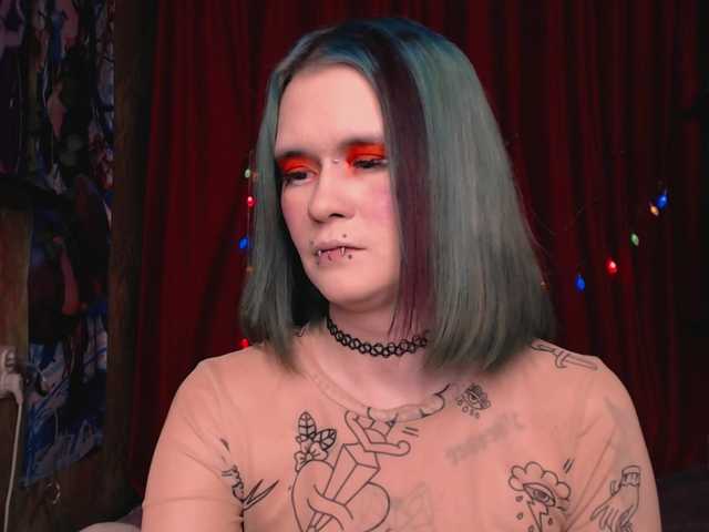 Velvet-and-Venom's BongaCams show and profile