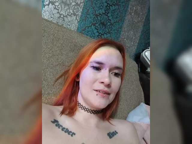 Velvet-and-Venom's BongaCams show and profile