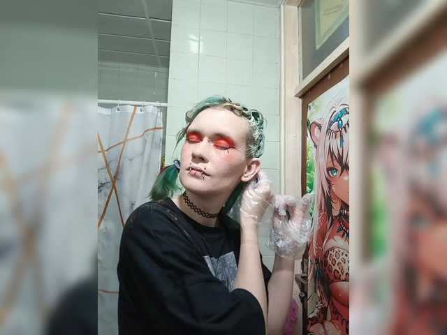 Velvet-and-Venom's BongaCams show and profile