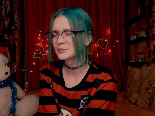 Velvet-and-Venom's BongaCams show and profile