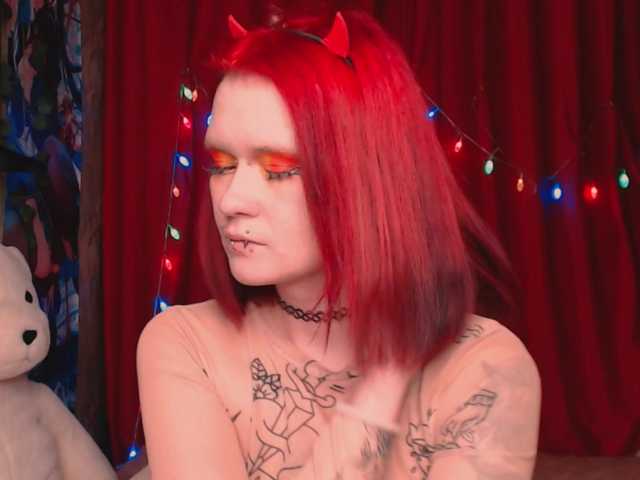 Velvet-and-Venom's BongaCams show and profile