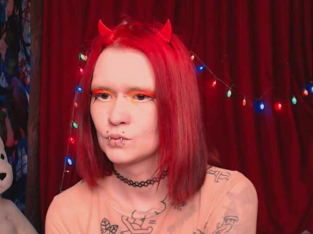 Velvet-and-Venom's BongaCams show and profile