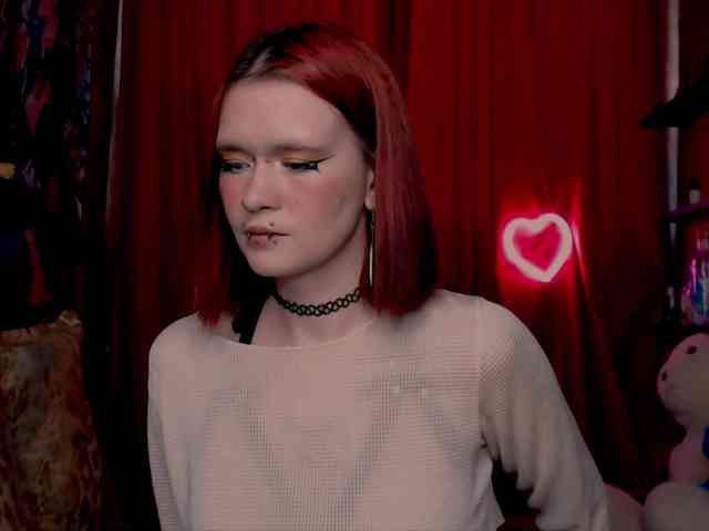 Velvet-and-Venom webcam