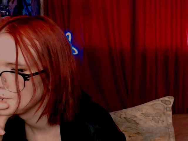 Velvet-and-Venom webcam