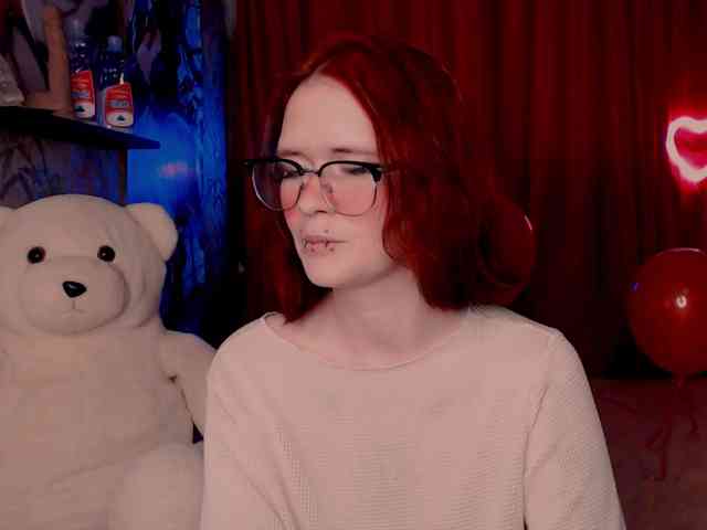 Velvet-and-Venom webcam