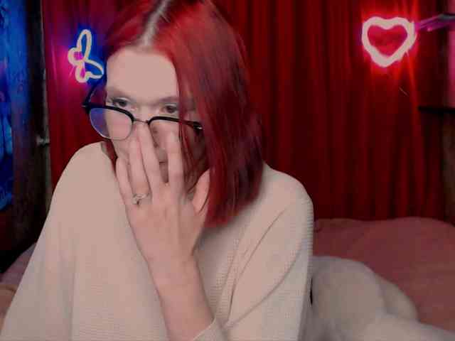 Velvet-and-Venom webcam