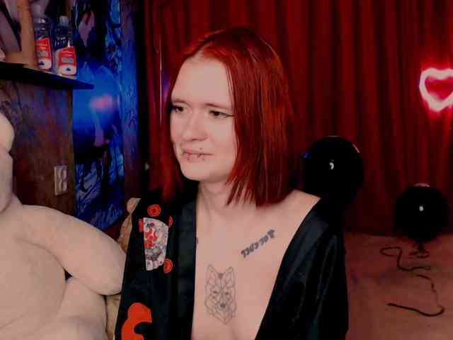 Velvet-and-Venom webcam