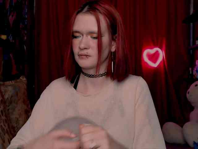 Velvet-and-Venom webcam