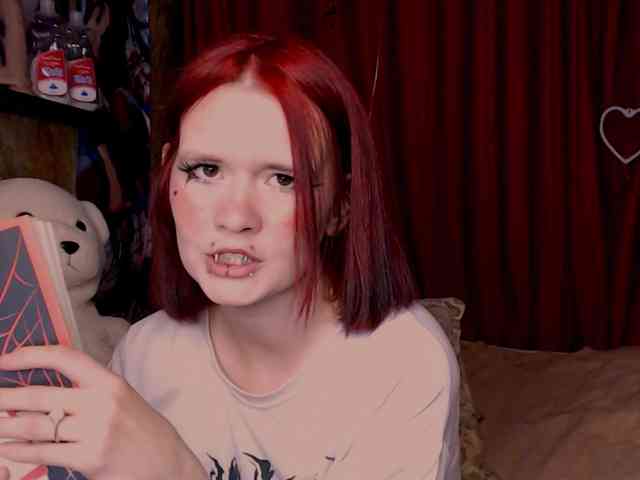 Velvet-and-Venom webcam