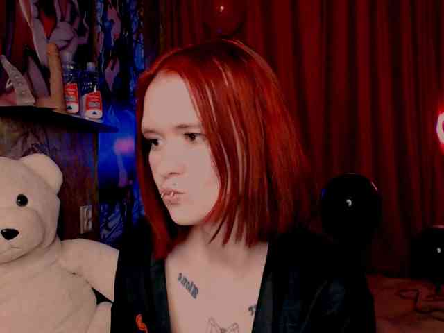 Velvet-and-Venom webcam