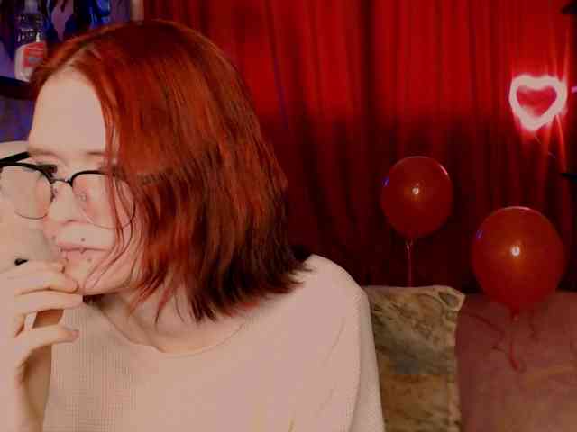 Velvet-and-Venom webcam