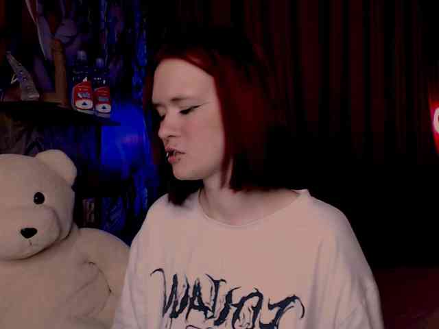 Velvet-and-Venom webcam