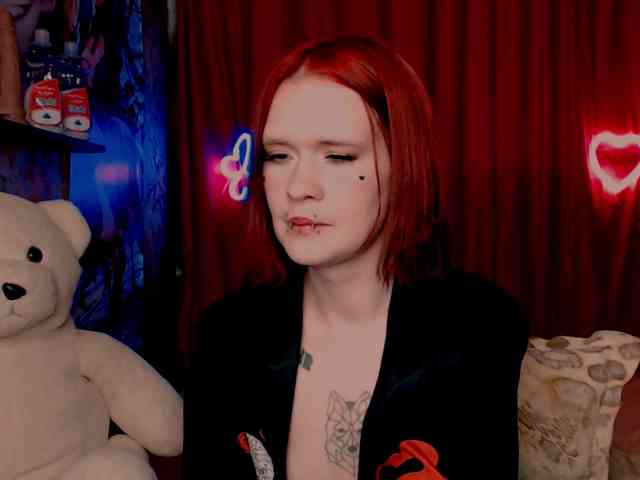 Velvet-and-Venom webcam