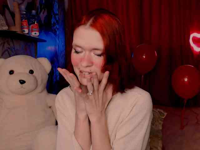 Velvet-and-Venom webcam