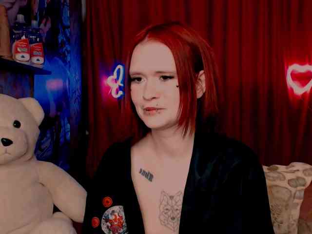 Velvet-and-Venom webcam