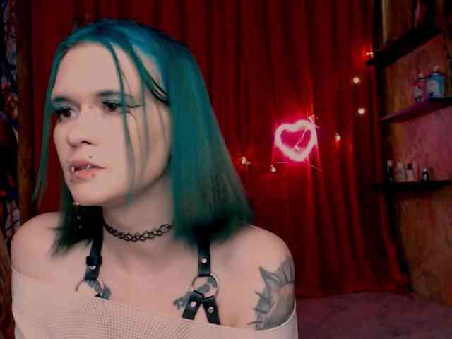 Velvet-and-Venom Velvet-and-Venom