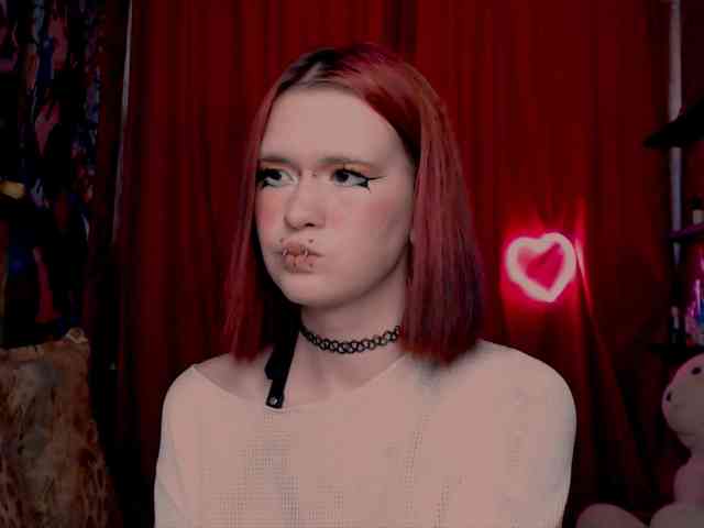 Velvet-and-Venom webcam