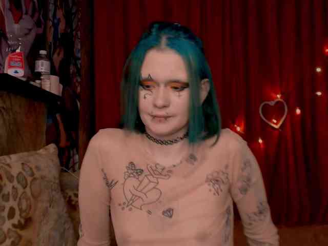 Velvet-and-Venom webcam