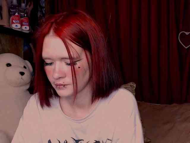 Velvet-and-Venom webcam