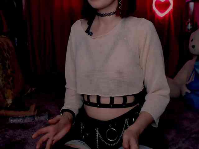 Velvet-and-Venom webcam