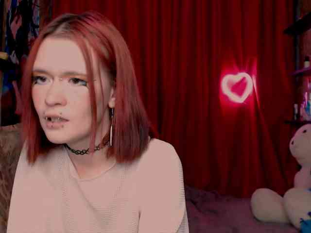 Velvet-and-Venom webcam