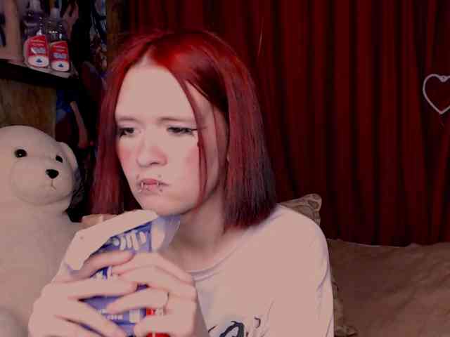 Velvet-and-Venom webcam