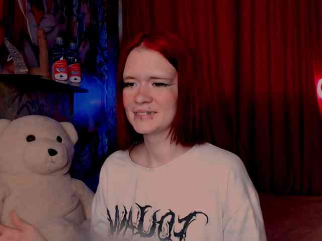 Velvet-and-Venom webcam