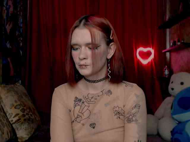 Velvet-and-Venom webcam