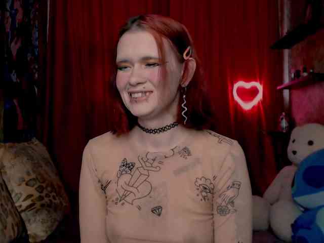 Velvet-and-Venom webcam