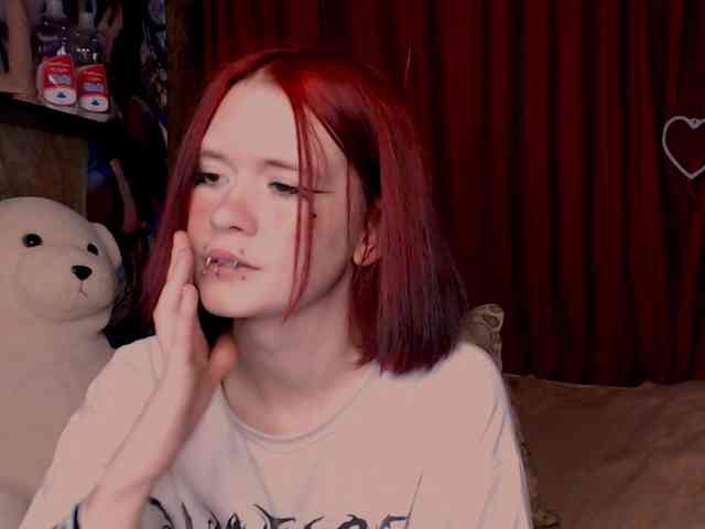 Velvet-and-Venom webcam