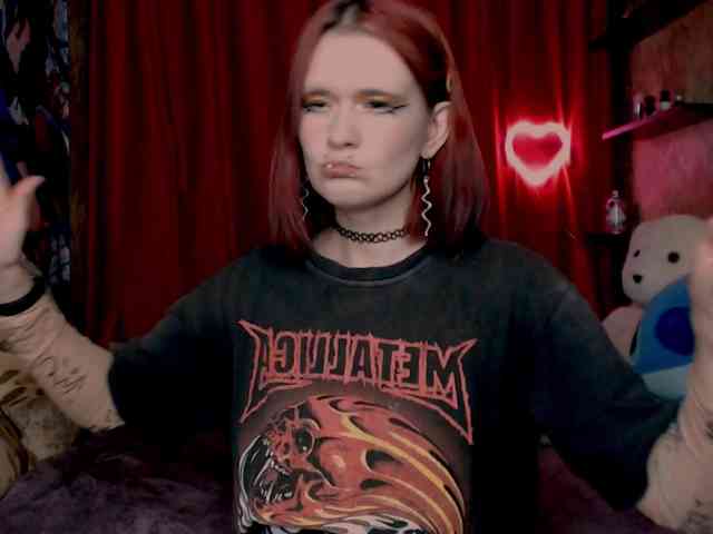 Velvet-and-Venom webcam