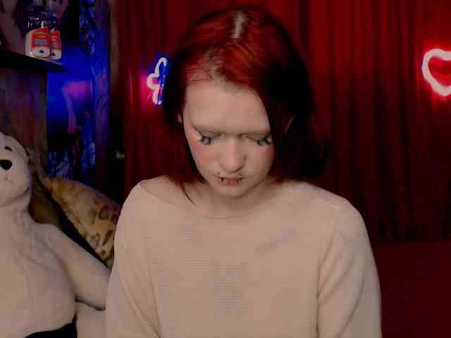 Velvet-and-Venom webcam