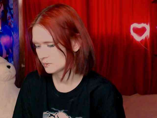 Velvet-and-Venom webcam