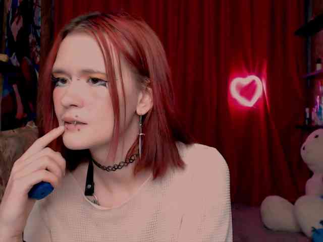 Velvet-and-Venom webcam