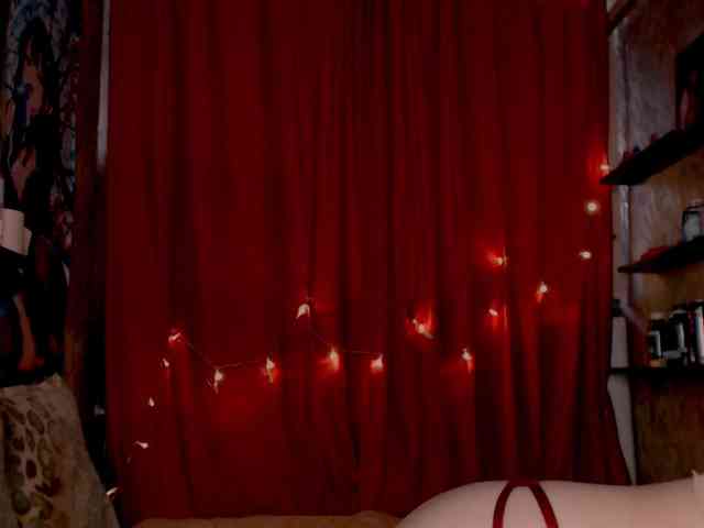 Velvet-and-Venom webcam