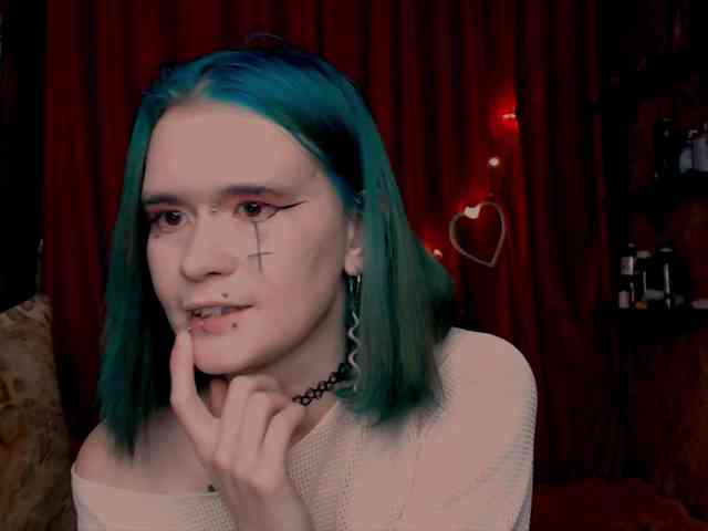 Velvet-and-Venom webcam