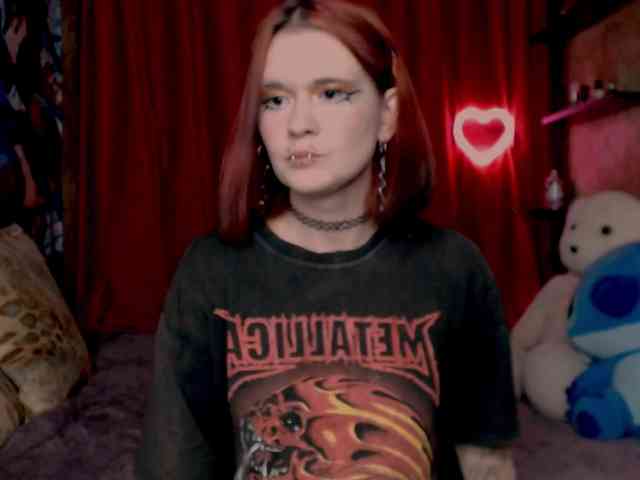 Velvet-and-Venom webcam